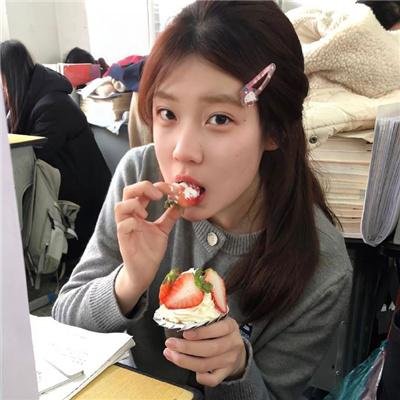 蕾蒙娜和姐姐
